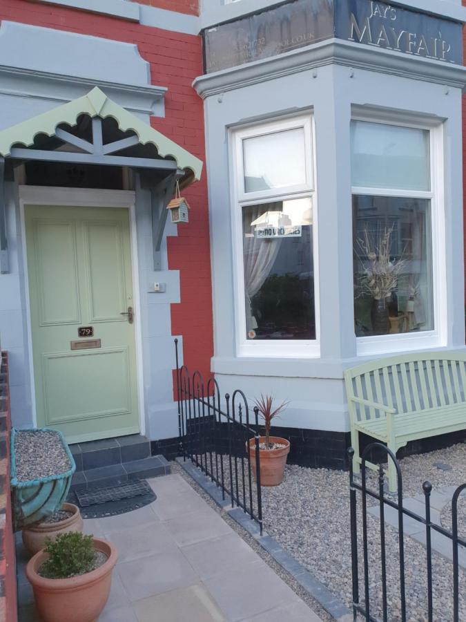 J'S Mayfair Guest House Blackpool Buitenkant foto