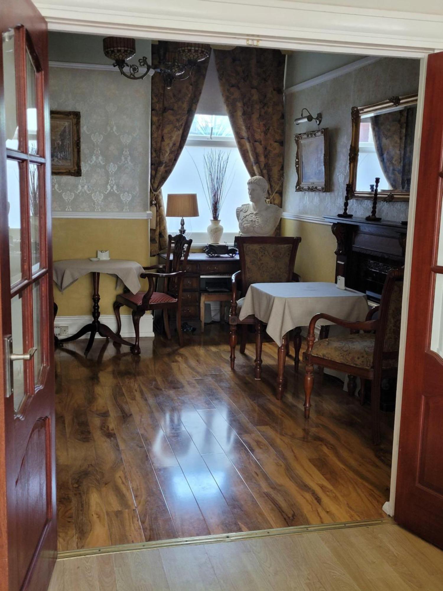 J'S Mayfair Guest House Blackpool Buitenkant foto