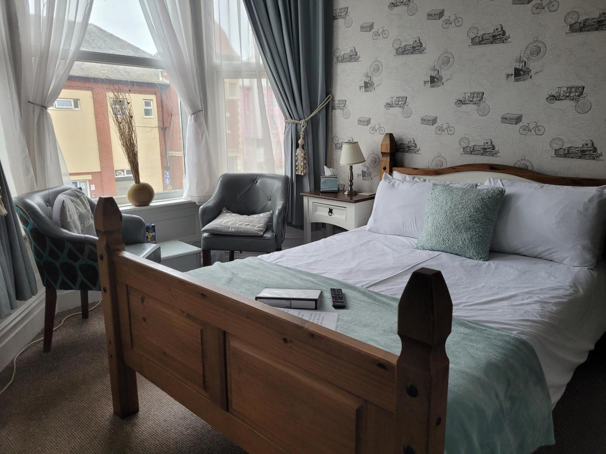 J'S Mayfair Guest House Blackpool Buitenkant foto