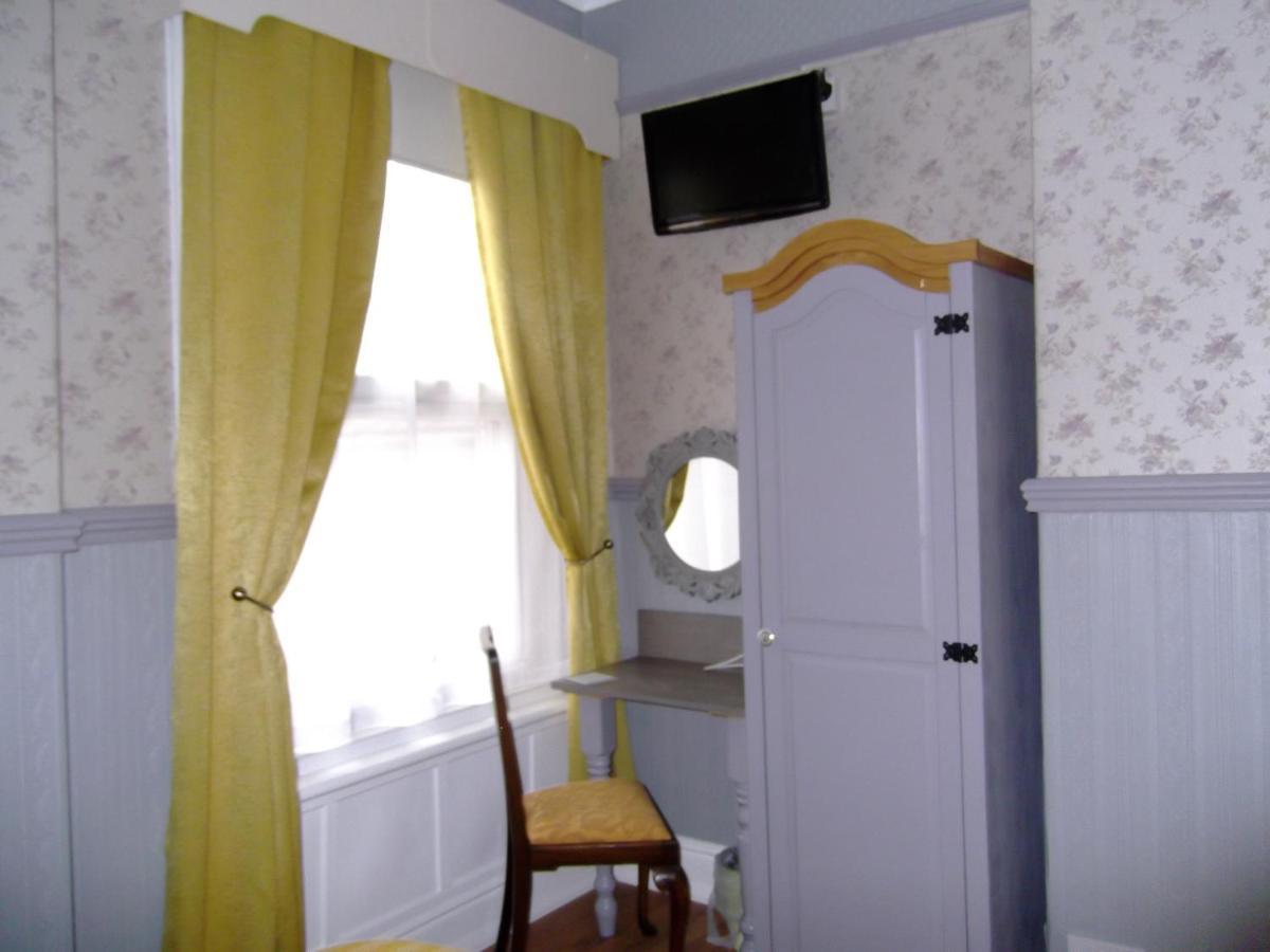 J'S Mayfair Guest House Blackpool Buitenkant foto
